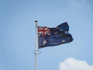 Aus LGBT+ Communities Come Together to Mourn Drag Icon Maxi