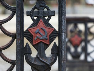 New Pamphlet from CPUSA On Women and LGBTQIA Solidarity