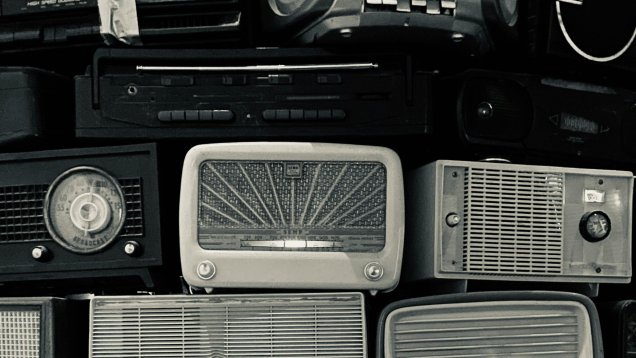 Aus Comedian Gains National Radio Show 