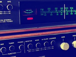 Gay Comedy Hero Carr to Present Christmas Week Show