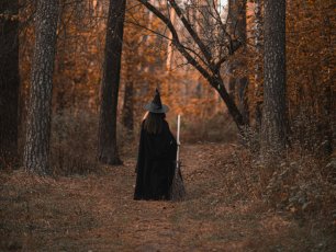 Glastonbury based Pagan Bookstore to Close