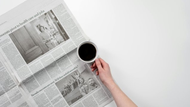 Lord Mandelson in Apology for Epstein Links